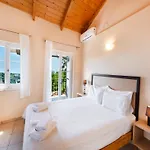 Almondtree House - Private Parking *