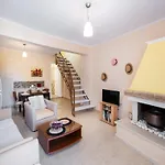 Almondtree House - Private Parking *
