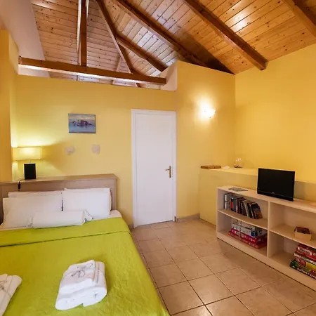 بيت للعطل Almondtree House - Private Parking *