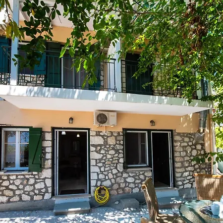 بيت للعطل Almondtree House - Private Parking Exanthia