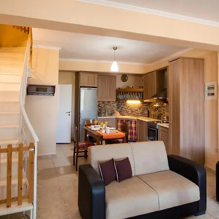 Semesterbostad Almondtree House - Private Parking Exanthia