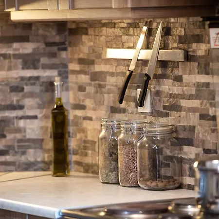 Prázdninový dům Almondtree House - Private Parking Exanthia