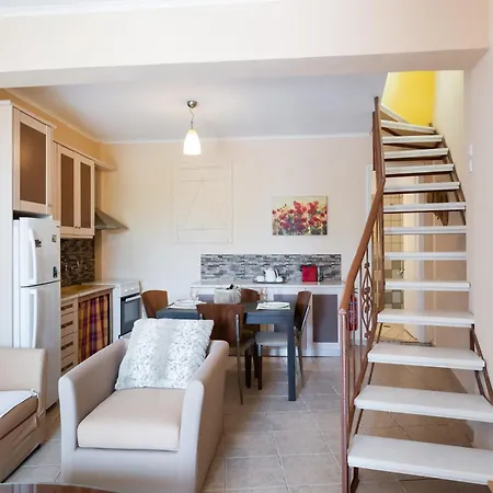 بيت للعطل Almondtree House - Private Parking Exanthia