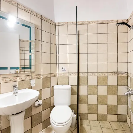 بيت للعطل Almondtree House - Private Parking