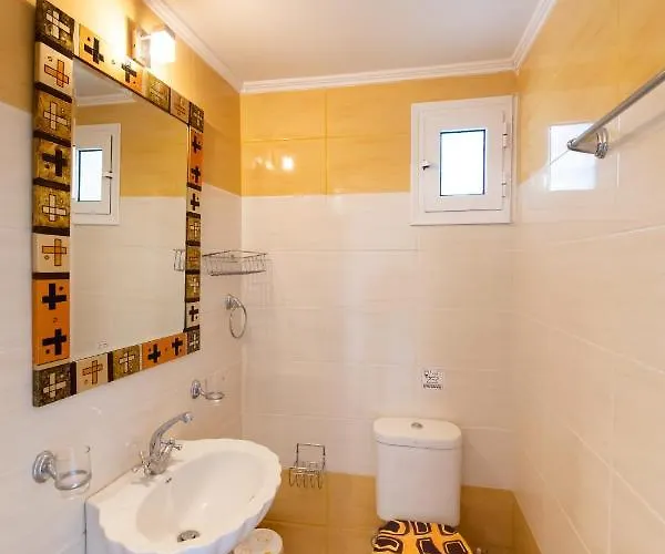 펜션 Almondtree House - Private Parking Exanthia