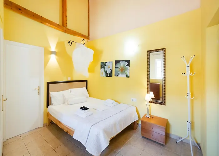 Almondtree House - Private Parking 펜션