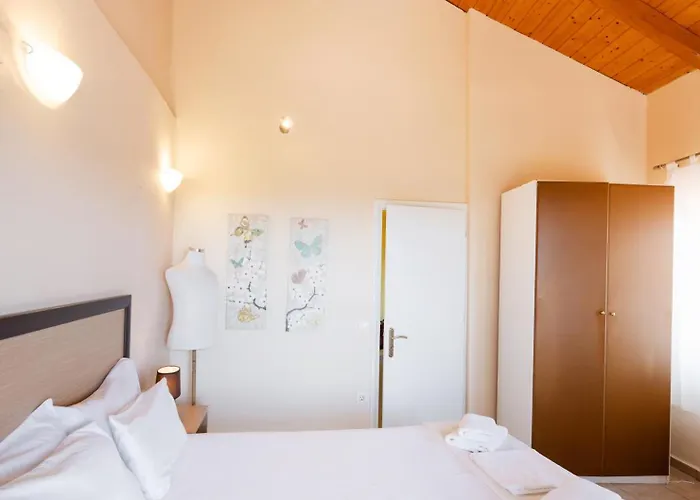 Almondtree House - Private Parking