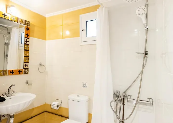 Almondtree House - Private Parking 펜션 *